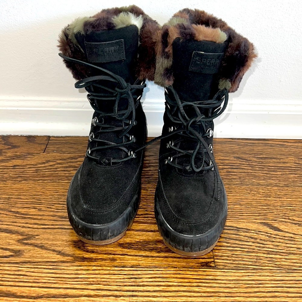 Sperry faux-fur lined winter boots, size 8.5, like new